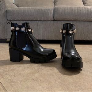 Azalea Wang Heeled Ankle Boots